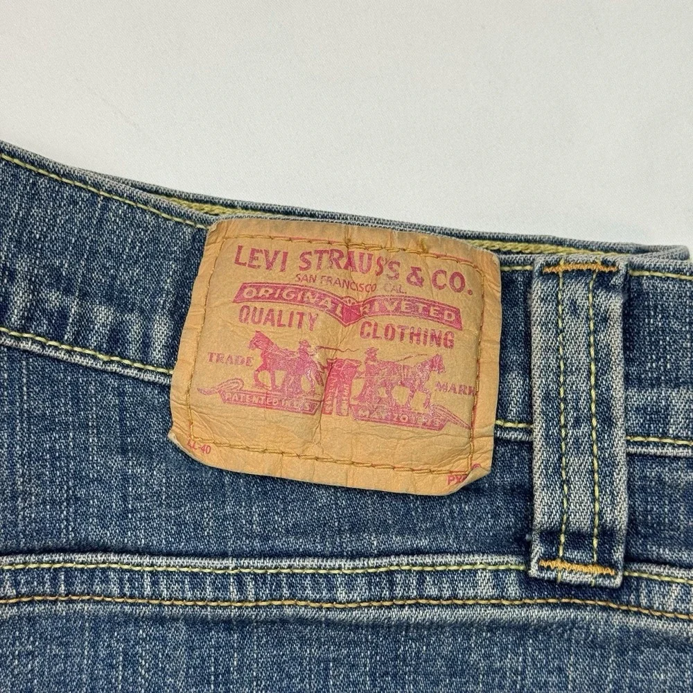 Levis Jeans Women's Suuch Boot Cut Low Rise‎ 32X33 3 Button Close 11L